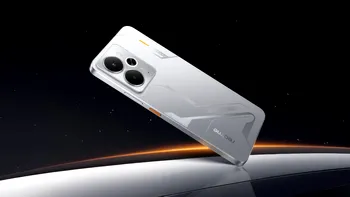 Realme 14 5G, dezvăluit oficial. Ce ascunde designul futurist mecha și sistemul de iluminare ”Victory Halo”