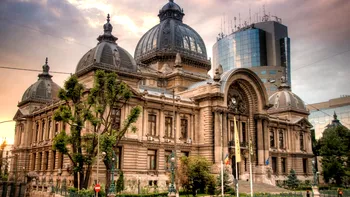 ”Regele” de pe Calea Victoriei: povestea Palatului CEC, clădirea-simbol a Capitalei care ne ”veghează” încă de la Unirea Principatelor Române