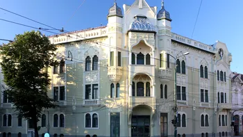 Dacă ți-ai dorit toată viața un palat, există unul cu 54 de dormitoare: Cât te costă să dormi ca un rege