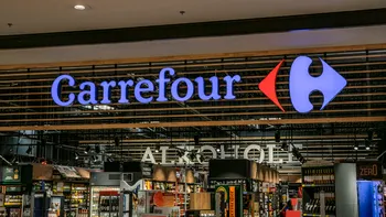Reduceri de 75% la sute de produse, într-un Carrefour din București. Ce spun reprezentanții hipermarketului despre magazinul din Sun Plaza
