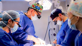 Premieră MedLife: primele reconstrucții mamare asistate robotic la Cluj, pro-bono