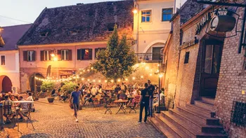 Oraşul din România care ascunde cel mai vechi restaurant din ţară. Însuşi Mihai Viteazul s-ar fi cinstit  aici