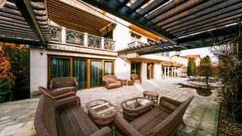 Bula imobiliară pleacă din Cluj. Vila extravagantă care îți aduce luxul la ușă