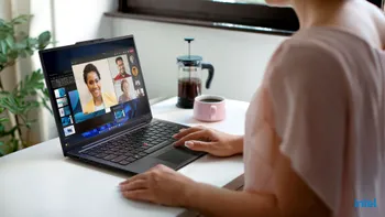 Lenovo trece în era AI: noile laptopuri ThinkPad îți dau 