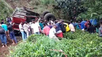 21 de persoane au murit după ce un autocar s-a prăbușit într-o râpă în Sri Lanka