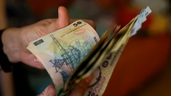 Afacerea de apartament care aducea 3 salarii pe lună în comunism revine în forță: ai nevoie de 1.000 de euro să deschizi un atelier de croitorie și reparații
