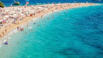 Amendă de 700 de euro pentru turiști, într-o destinație preferată de români. Reguli vestimentare stricte pentru vizitatori