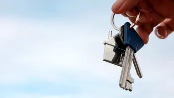 Amendă dublă pentru proprietarii care își închiriază apartamentele. Noua lege îi vizează direct pe românii care locuiesc în chirie în Germania