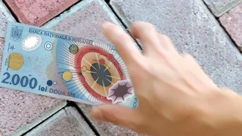 Bancnota de 2.000 de lei de la eclipsă, vânată de colecționarii din România. Cine o are acasă poate câștiga câteva mii de lei