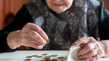 Blocaj la Casa de Pensii. Pensionarii din toate colțurile țării sunt afectați, ce beneficii sunt suspendate pentru o perioadă