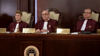 Decizie CCR: averile soților și copiilor nu mai trebuie declarate. Măsura a stârnit un val de reacții