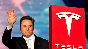 Prima reacție pe bursă a acțiunilor Tesla, după ce Elon Musk a promis că revine „24/7” la afaceri