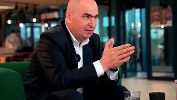 Gestul rar făcut de Ilie Bolojan. Ipostaza neașteptată în care a fost surprins la Aeroportul Otopeni. Românii au fost uimiți