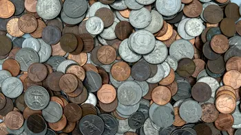 Locul din România care ascunde tone de monede. De ce nu ia nimeni banii de acolo?