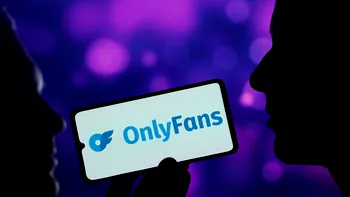 OnlyFans, scoasă la vânzare pentru 8 miliarde de dolari: deși e o comoară digitală, investitorii ezită