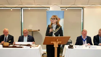 Prima românca aleasă primar într-un oraș din Marea Britanie. Alisa are o poveste de viață impresionantă, a plecat din țară acum 15 ani