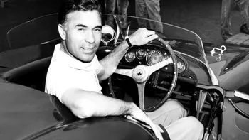 S-a iubit cu actrițe, prințese și soții de președinți și a inspirat celebrul personaj James Bond. Povestea lui Porfirio Rubirosa, cel mai mare cuceritor al secolului XX