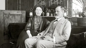 S-au logodit în secret, au consumat substanțe interzise împreună  și au schimbat peste 900 de scrisori de amor. Martha și Sigmund Freud, 53 de ani de iubire