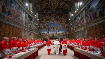 Secrete despre conclavul care va alege noul Papă. Ce mâncare le este servită cardinalilor. De ce este interzis puiul