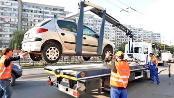 Şoseaua importantă din Bucureşti unde se ridică maşinile parcate neregulamentar. Bucureştenii, nemulţumiţi: 