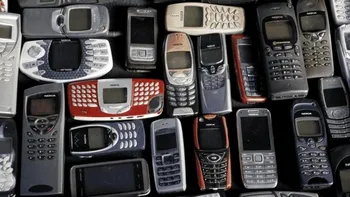 Telefoanele mobile vechi, noua pasiune a colecționarilor. Modelele iubite de români se cumpără acum cu mii de lei