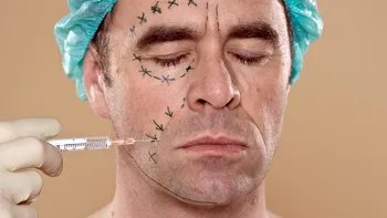 Și bărbații au început să sufere la frumusețe. Efectul „glow-up” în tăcere, de la scalp la pătrățele