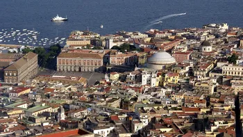 Cutremur în Napoli, urmat de mai multe replici. Oamenii au ieșit în stradă, circulația a fost oprită pe două linii de metrou 