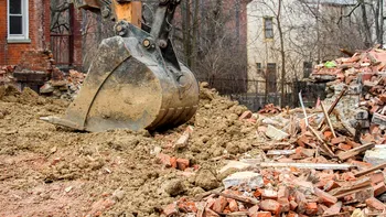 Demolarea fără autorizaţie, în 2025. Când răspunzi penal, amenzile sunt de 100.000 de lei