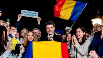 Imagini inedite cu Nicușor Dan în prima zi după alegerile prezidențiale. Cum a fost surprins noul președinte al României