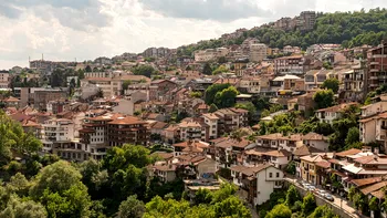 Perla medievală a Bulgariei, la doar câteva ore de România. Este considerat cel mai frumos oraş al vecinilor