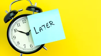 De ce tot amâni lucrurile importante? Adevărul dur despre procrastinare și ce poți face, conform experților