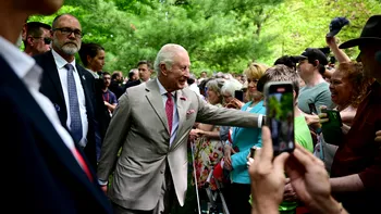 Noutăţi despre starea de sănătate a Regelui Charles. Ce face pentru a trece mai uşor peste boala gravă de care suferă