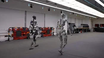 Ar putea fi primul robot care merge ca un om