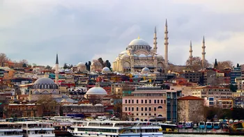 Cum sunt păcăliţi turiştii în Turcia. Greşelile care îi costă sume mari, ce să evite mai ales în bazaruri