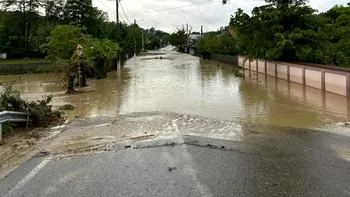 Noi alerte de vreme rea. Zonele afectate de coduri portocalii de galbene de ploi şi vânt, situaţia este îngrijorătoare