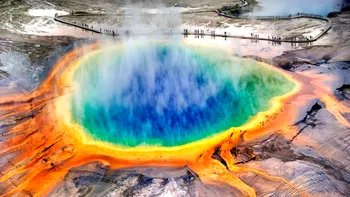 Yellowstone nu explodează (încă): capacul 