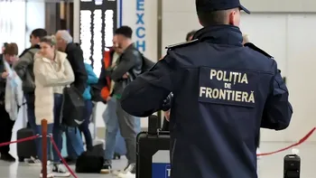 Comoara descoperită de polițiștii de la Aeroportul Otopeni în bagajele a doi străini. Ce ascundeau printre haine