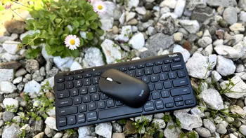 Trust Lyra - kitul de periferice wireless compatibile cu PC, Mac, iOS sau Android. Un mouse și o tastatură cu Bluetooth sau receiver USB perfecte în orice situație