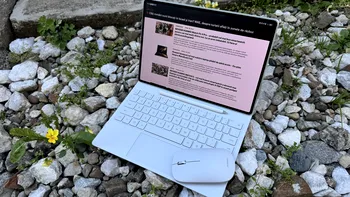 Tableta pe televizor, fără bătăi de cap: cum faci streaming rapid pe ecran mare