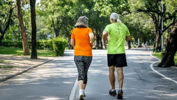 Metoda japoneză de mers: Alternativa de 30 de minute care poate înlocui 10.000 de pași pe zi