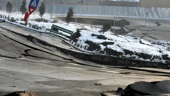 Salina Praid nu este singura astfel de tragedie. Ocna Mureş s-a prăbuşit în 2010: un supermarket a fost înghiţit de ape, au fost distruse trei clădiri şi mai multe străzi