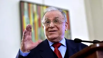 Starea lui Ion Iliescu ar fi una gravă. Fostul președinte, ținut în viață doar de aparate