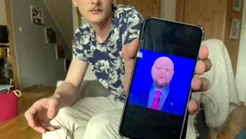 Turist refuzat la intrarea în SUA după ce i-a fost găsită în telefon o memă cu vicepreședintele JD Vance, susțin autoritățile norvegiene