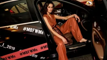 Daniela Aciu, ”modelul cu cele mai lungi picioare din România”, la un pas să devină ”femeie de casă”. Cum a ajuns să fie vedetă Armani și dorită pe cele mai mari podiumuri ale lumii EXCLUSIV