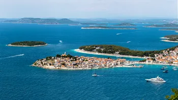 Ţara europeană care îi face pe români să uite de Grecia. Are plaje superbe, peste 1.000 de insule şi oraşe istorice