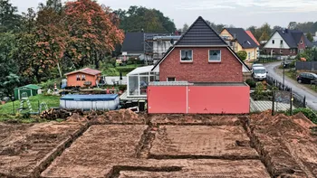 Distanţa legală între vecini. Când nu ai voie să construieşti terasă la casă