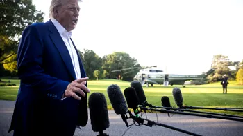 Donald Trump a ordonat Israelului să oprească bombardamentele asupra Iranului: ”Avem două țări care se luptă de atâta timp încât nici nu mai știu ce fac!”