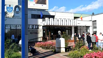 Facultatea din România unde toţi angajaţii sunt rude. Care ar fi motivul pentru această situaţie: 