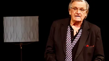 Florin Piersic, „supărat” pe românii strânși să îl celebreze la TIFF 2025. Ce a spus actorul, imediat după ce a urcat pe scenă: „Vă aşteaptă clipe grele”