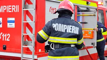 Incendiu de amploare la Maternitatea din Iaşi. Intervin de urgență echipaje ISU, bebeluşii au fost scoşi în curtea clădirii. Arafat: 